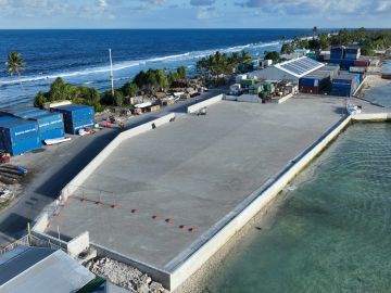 Port of Funafuti pavement reconstruction and building works