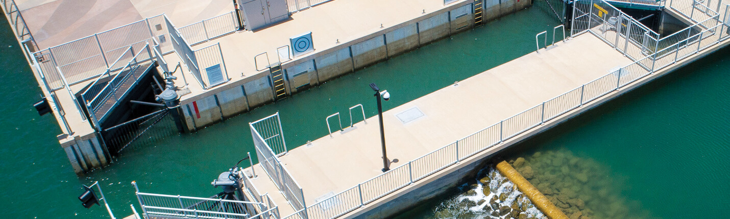 Lock and weir infrastructure