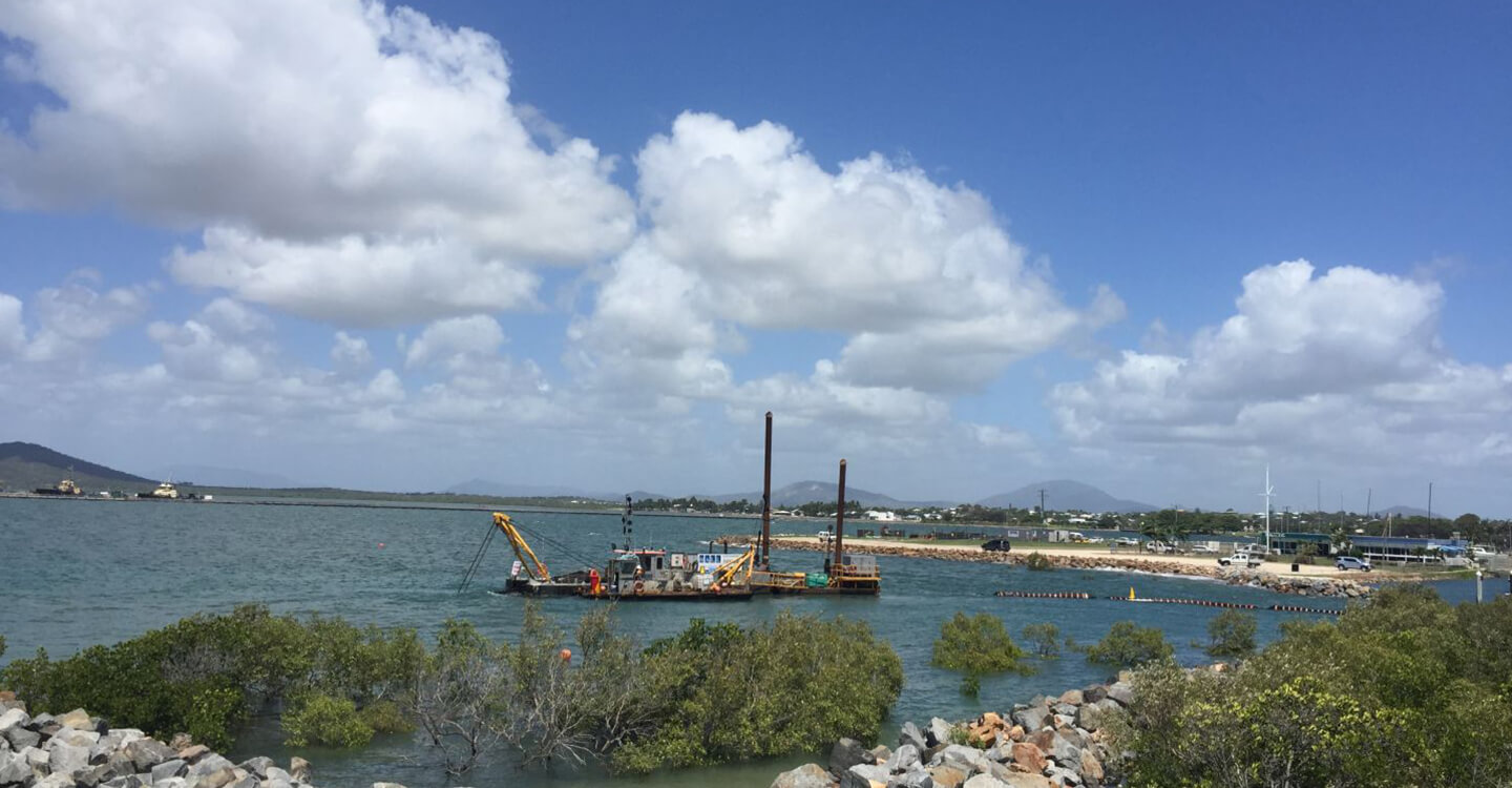 Bowen entrance channel dredging