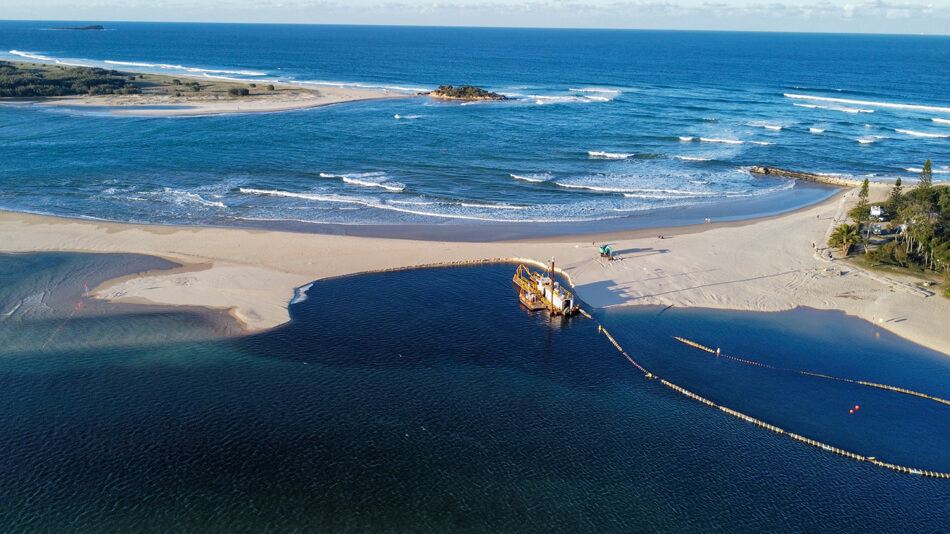 Maroochydore beach replenishment dredging