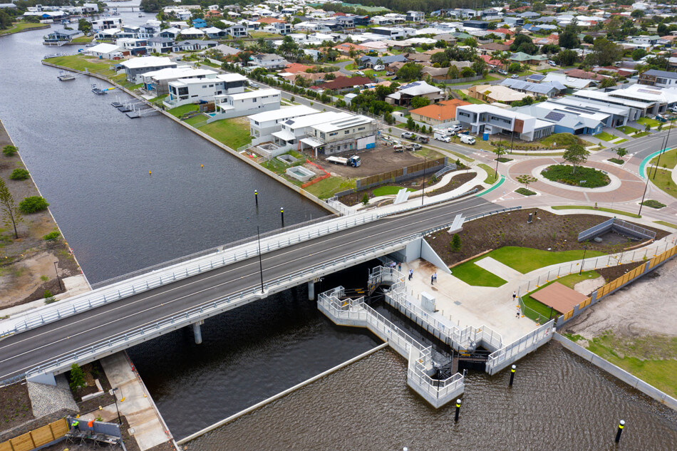 Spitfire Banks bridge, lock and weir